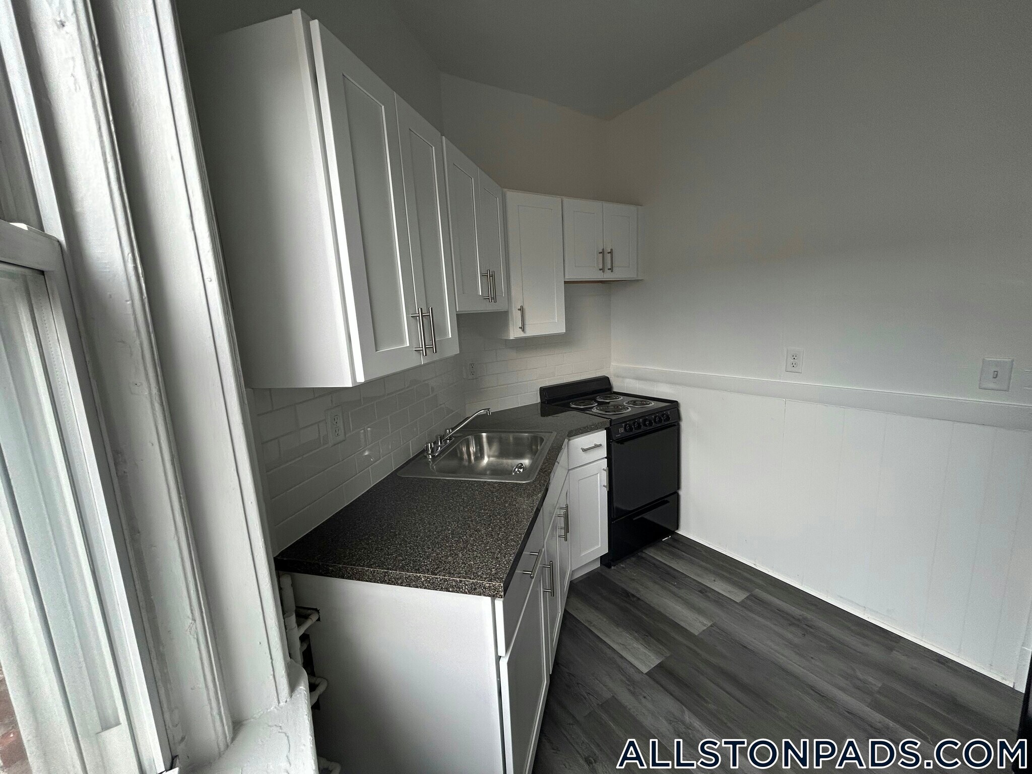 Building Photo - 5 Walbridge St