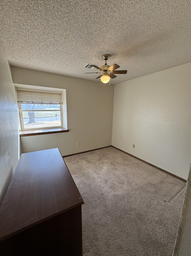 Building Photo - 841 NW 115th St