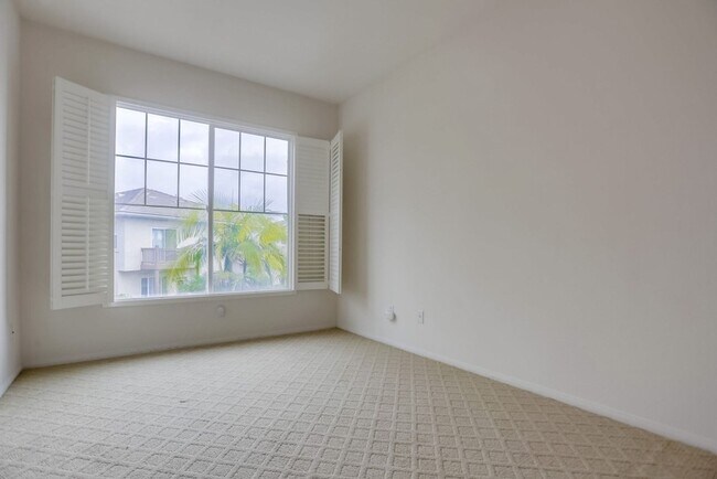 Building Photo - Amazing ocean view from this stunning Carlsbad home!