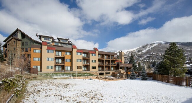 Building Photo - 2200 Apres Ski Way