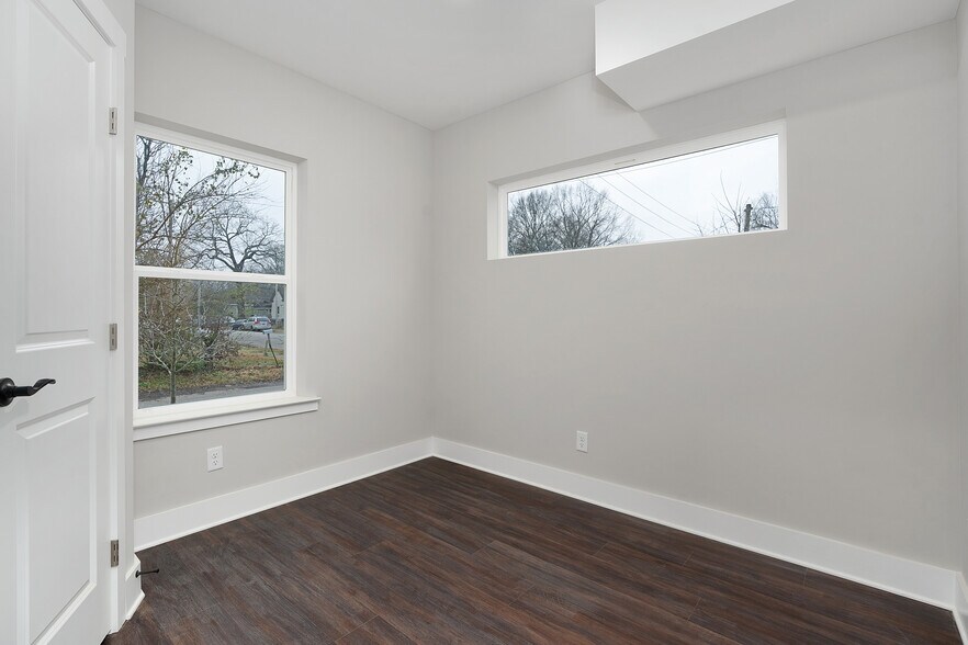 Building Photo - 1615 S Highland Park Ave