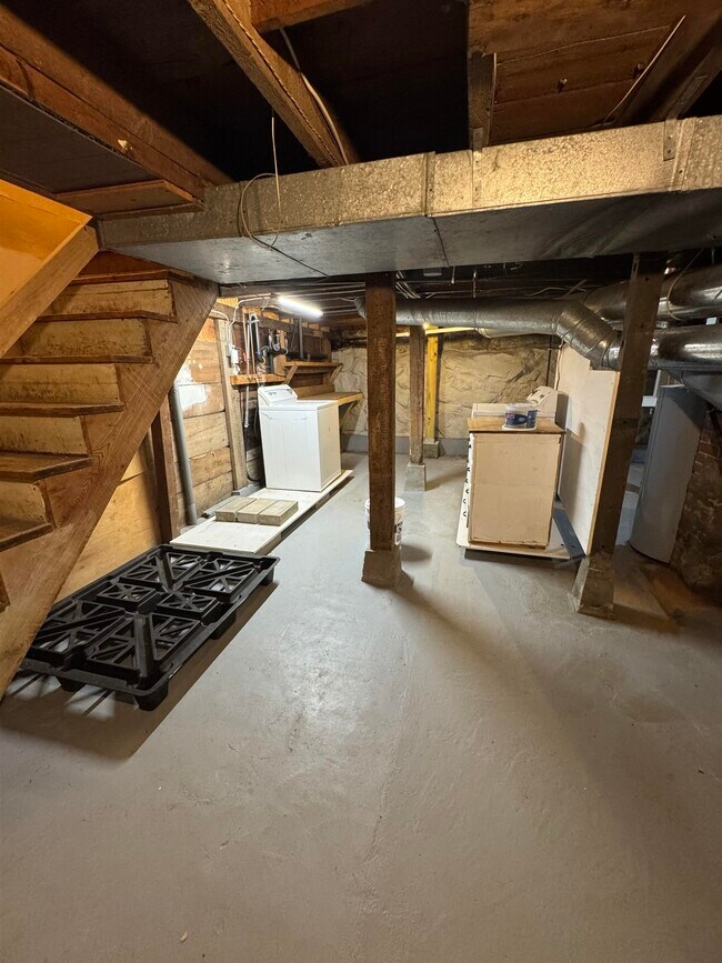 Building Photo - 26-28-28 High St