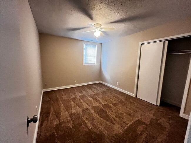 Building Photo - Charming 3 Bed and 1 Bath Home