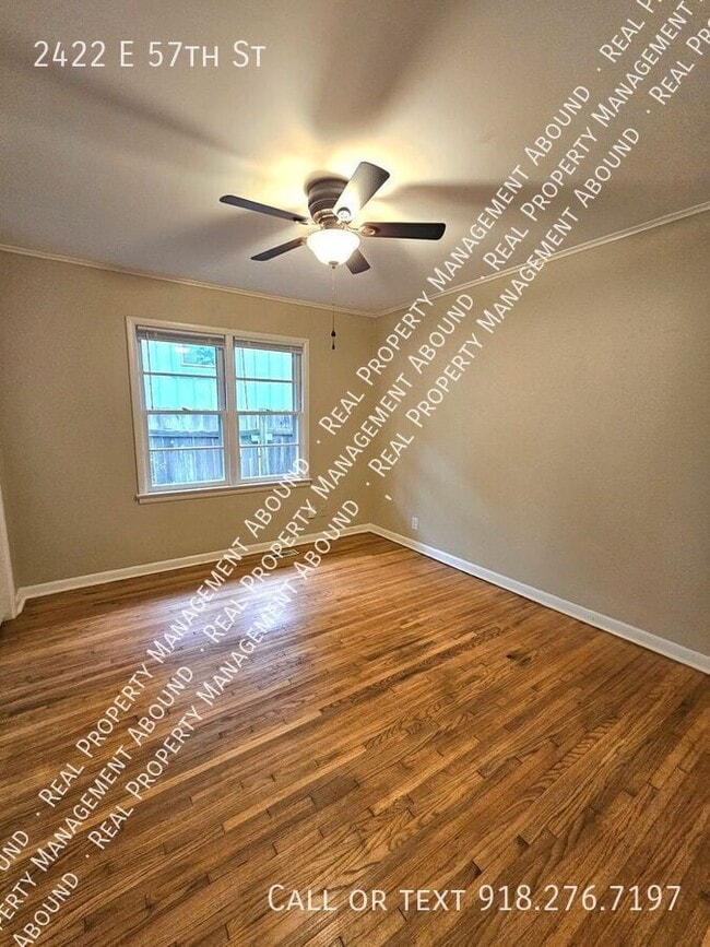 Building Photo - 2422 E 57th St