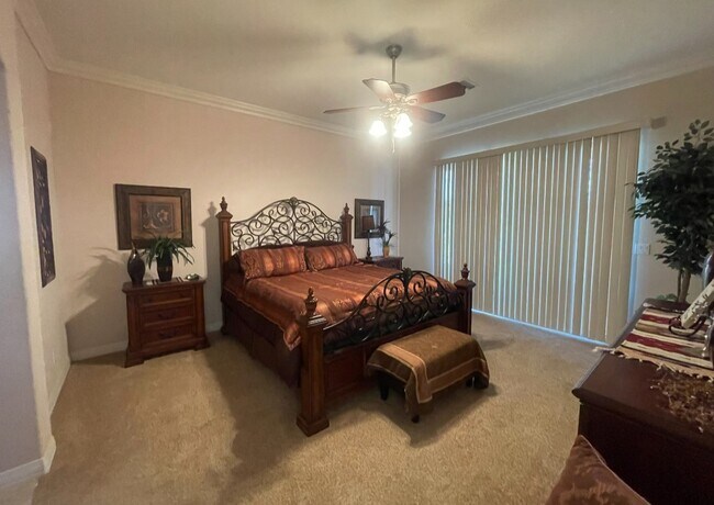 Building Photo - 1961 E Lipan Blvd