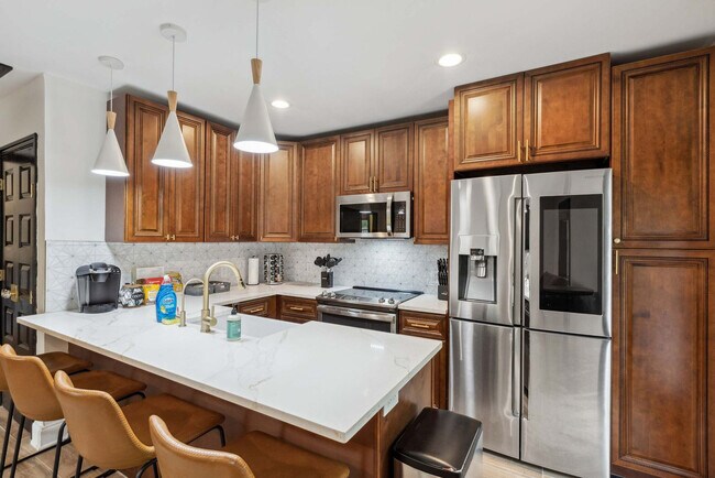 Building Photo - 309 N McLean Blvd