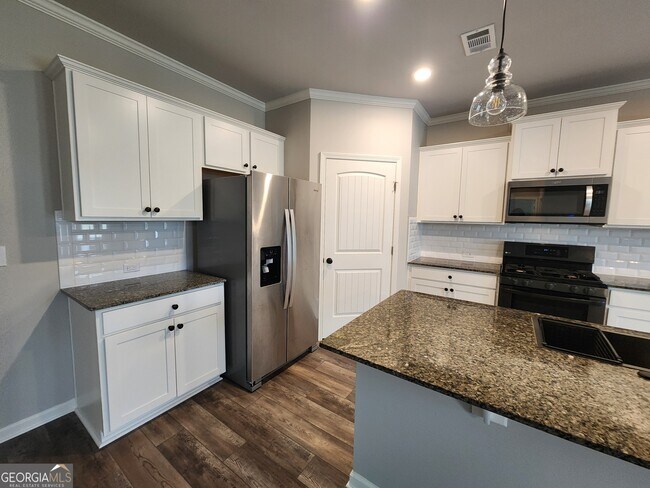 Building Photo - 4675 Dandelion Wy