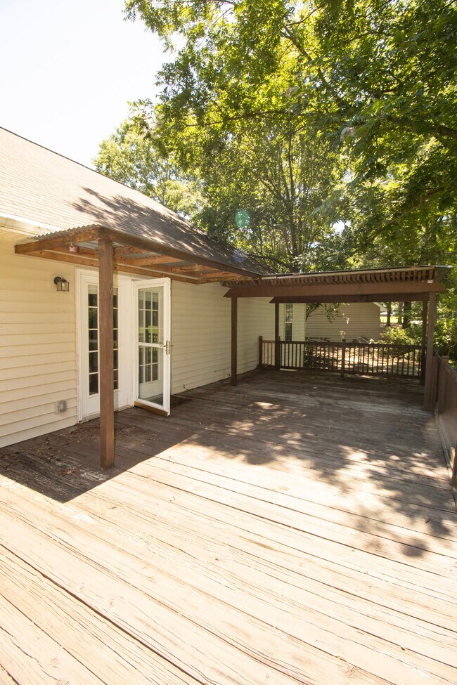 Building Photo - 1103 Wigwam Ct