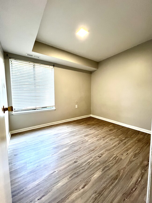 Building Photo - 10528 Cross Fox Ln