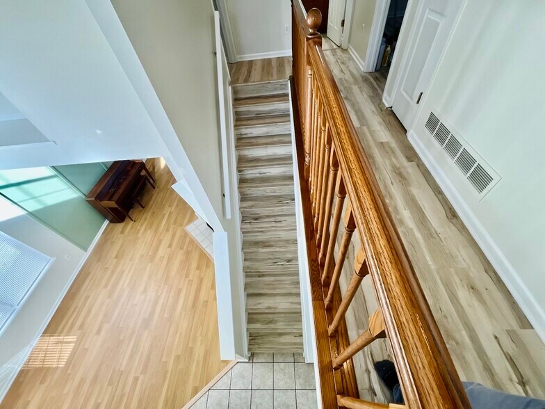 Building Photo - 506 Beals St