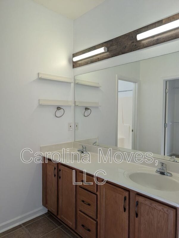 Building Photo - 124 Bascom Ct