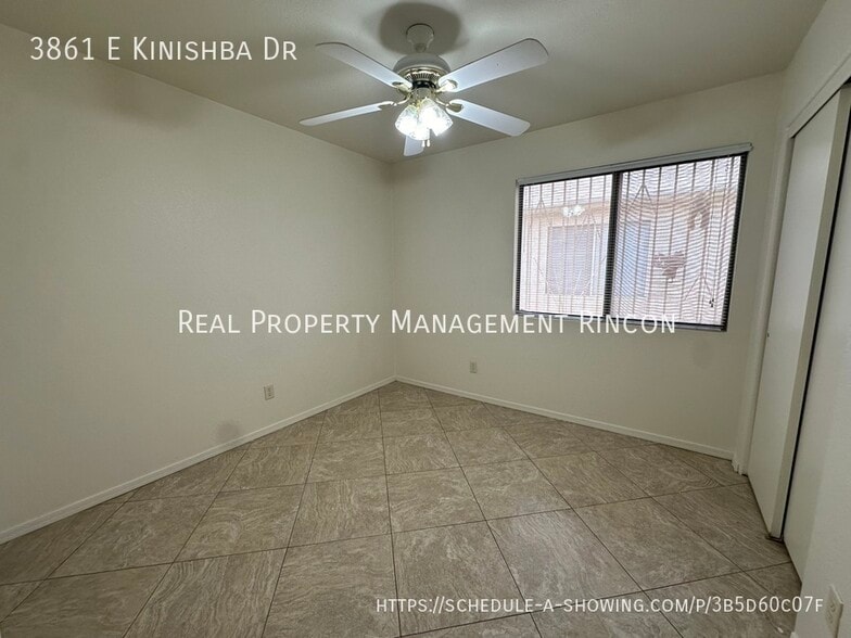 Building Photo - 3861 E Kinishba Dr
