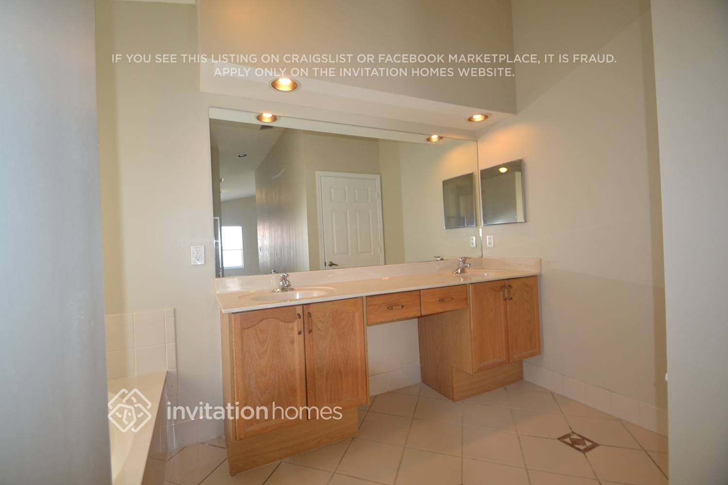 Building Photo - 3746 Torres Cir