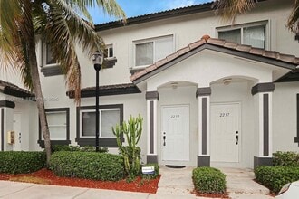 Building Photo - 2239 SE 25th Ave