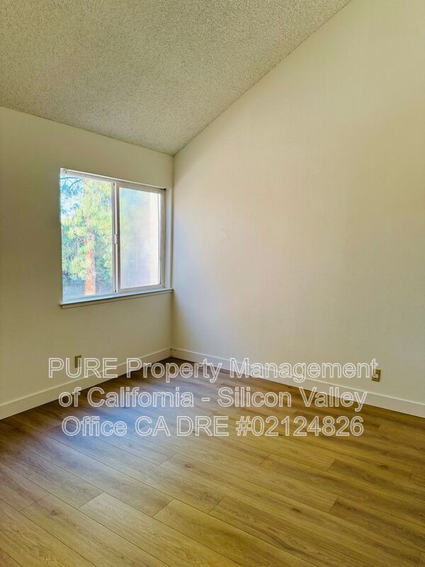 Building Photo - 5310 Borneo Cir