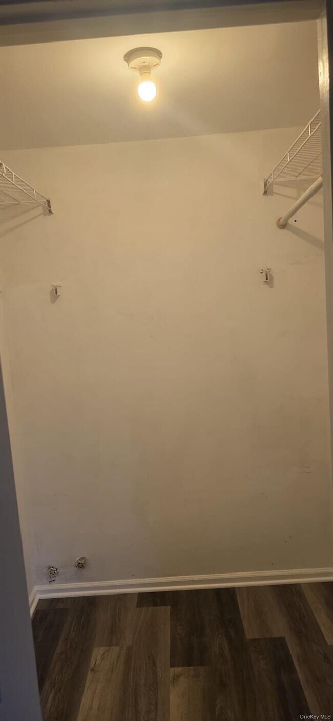 Building Photo - 29 Brittany Dr