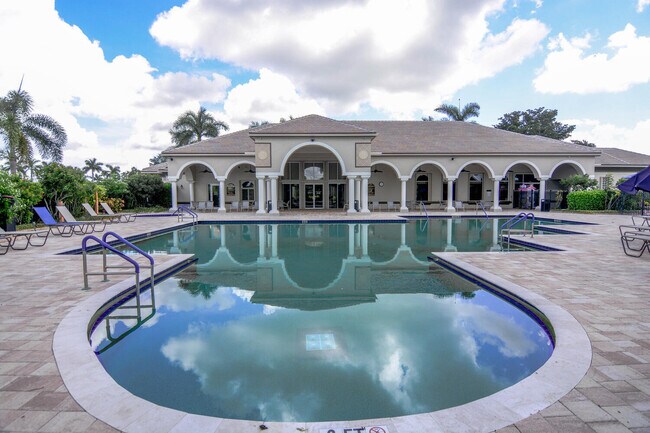 Building Photo - 4676 Manderly Dr