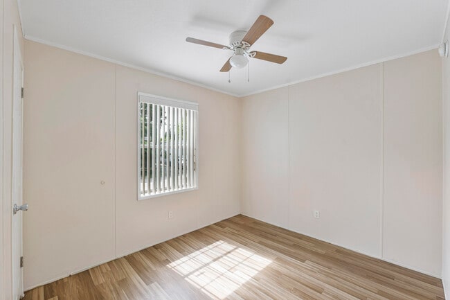 Building Photo - 10139 Marlin Dr