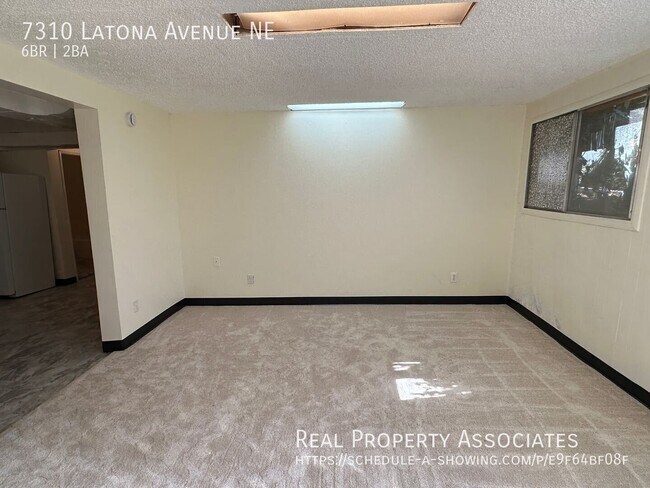 Building Photo - 7310 Latona Ave NE