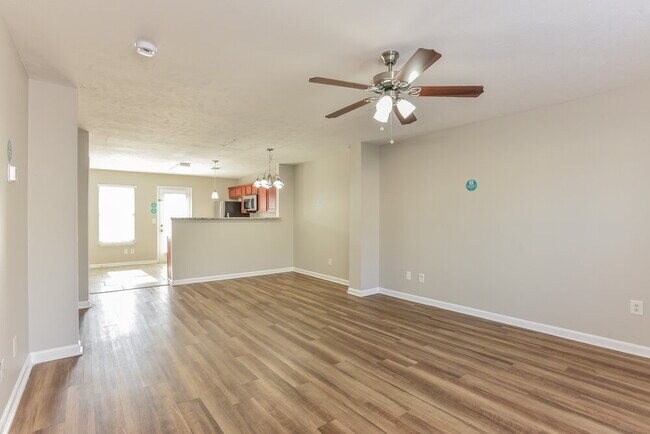 Building Photo - 8025 Logan Dr