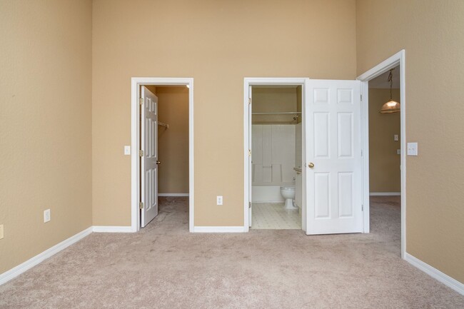 Building Photo - MOVE IN BY MAY 15th and GET 2 WEEKS OFF YO...