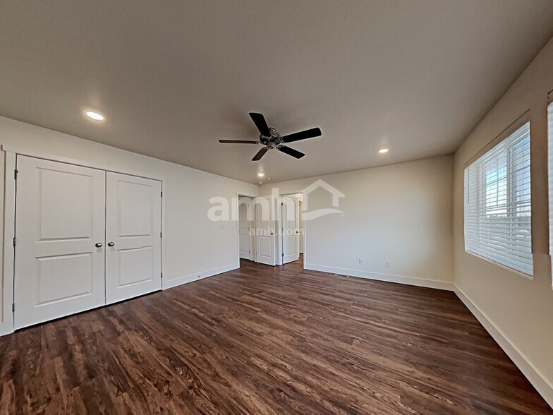 Building Photo - 1620 192nd St Ct E