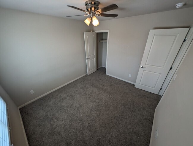 Building Photo - 3752 Andorian Ave