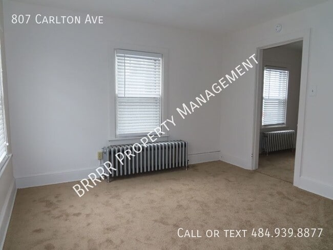 Building Photo - 807 Carlton Ave