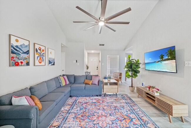 Building Photo - 11906 Blueridge Mountains Dr