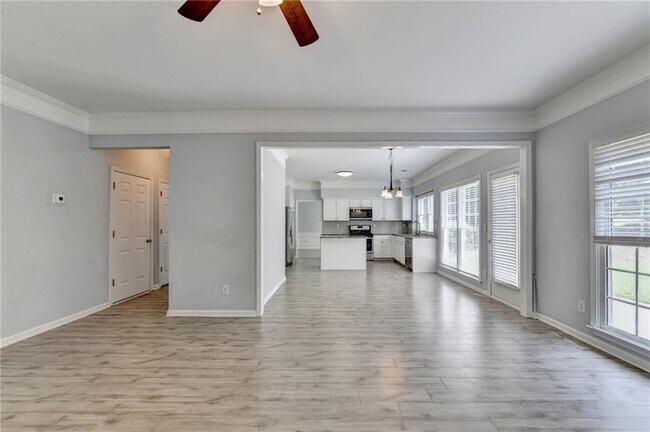 Building Photo - 7635 Harrogate Pl