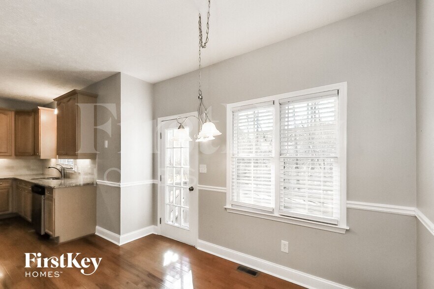 Building Photo - 211 Bennett Farms Trail