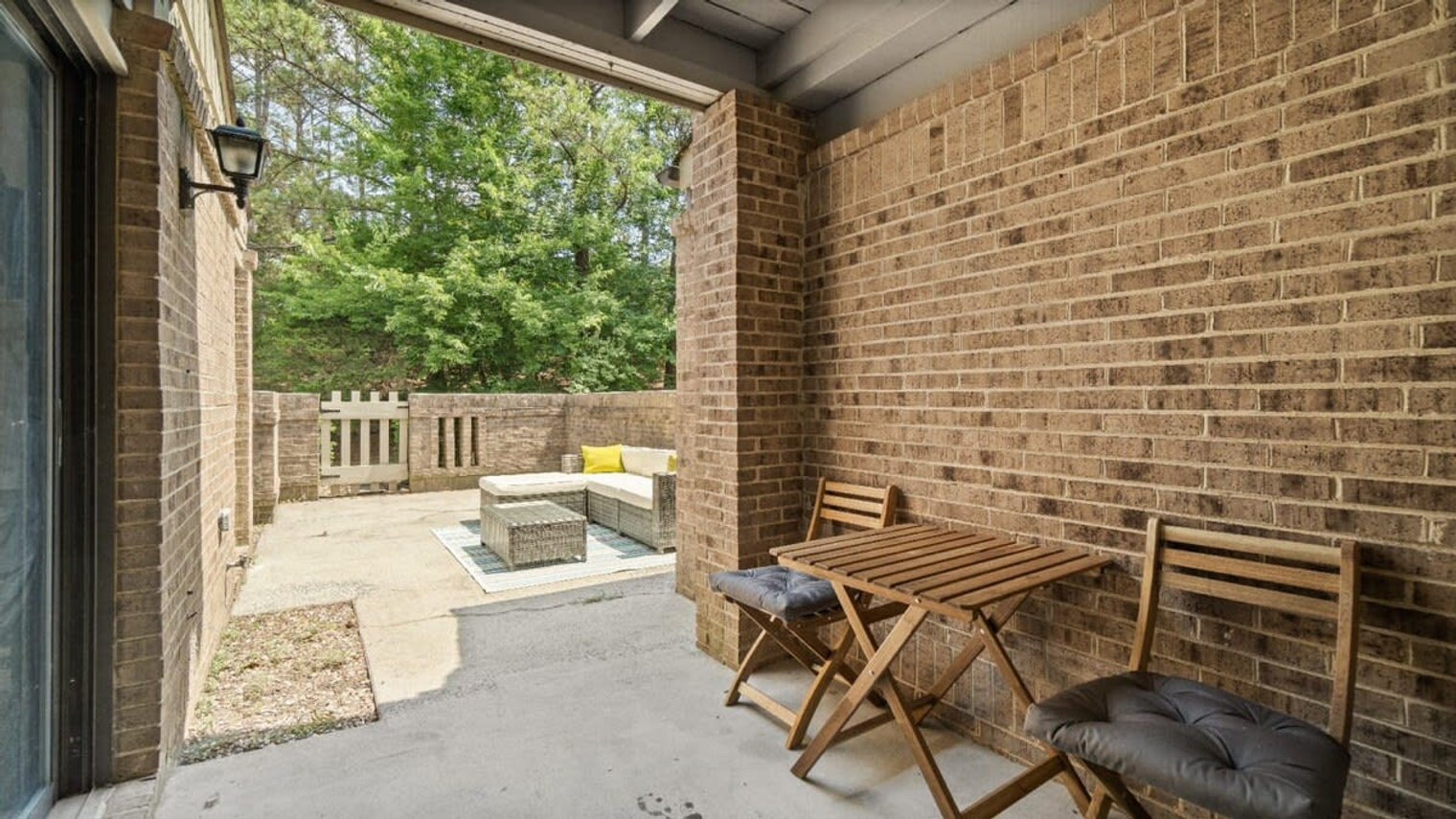 Building Photo - 8039 Charter Oak Ln