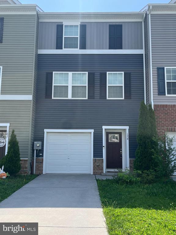 Primary Photo - 178 Magellan Dr