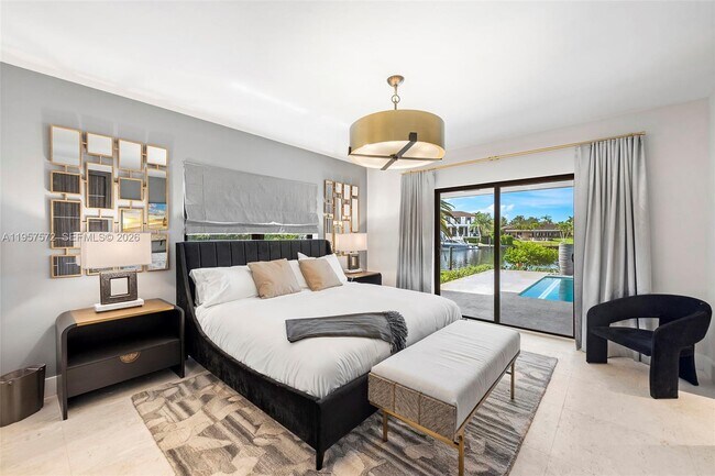 Building Photo - 540 Reinante Ave