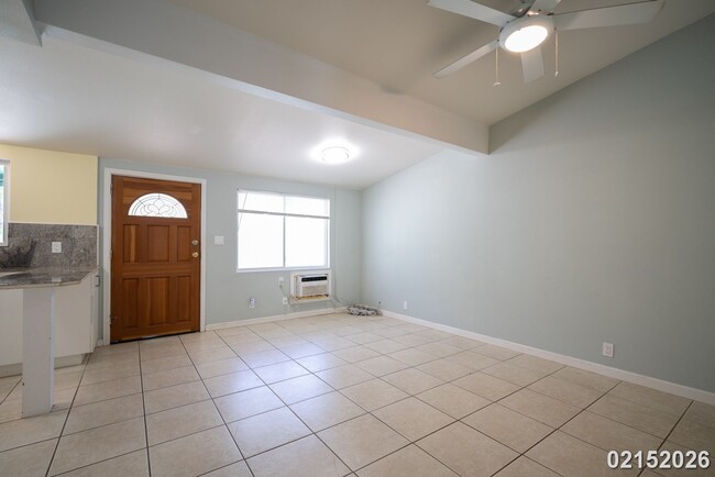 Building Photo - $3000 / 2 Bed / 1 Bath / 1 Parking IN WAIALUA