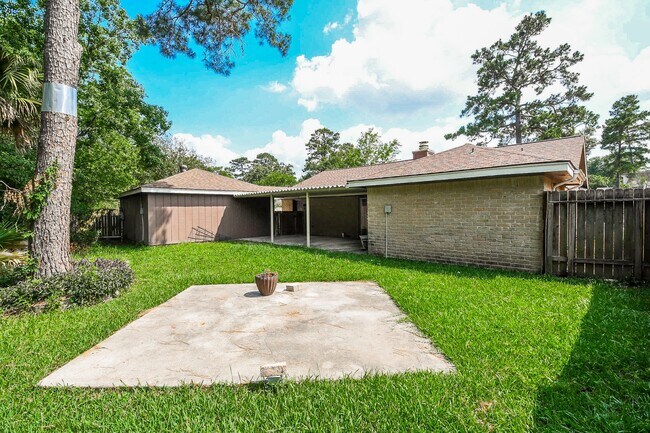 Building Photo - 19406 Enchantington Cir