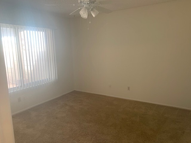 Building Photo - 9064 N 68th Ln