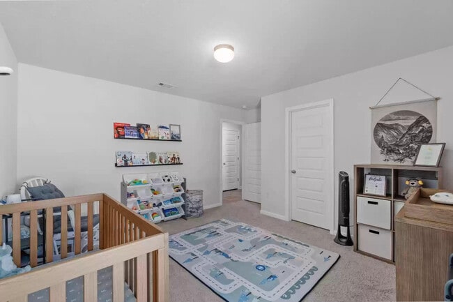 Building Photo - 82 American Ct