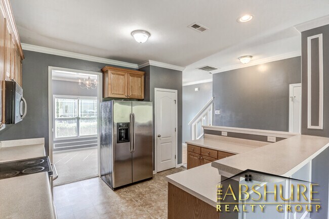 Building Photo - 2136 Sunny Cove Dr