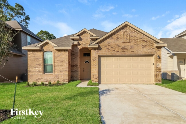 Primary Photo - 14715 Country Club Dr