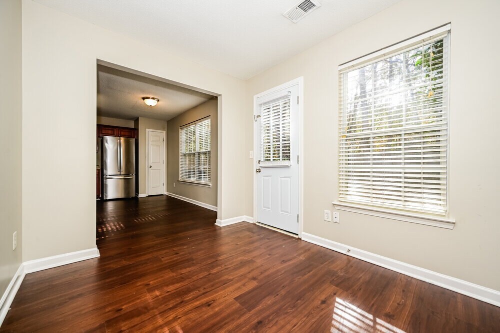 Building Photo - 153 Lossie Ln