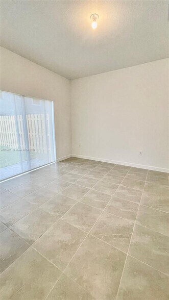 Building Photo - 29270 SW 162nd Ct