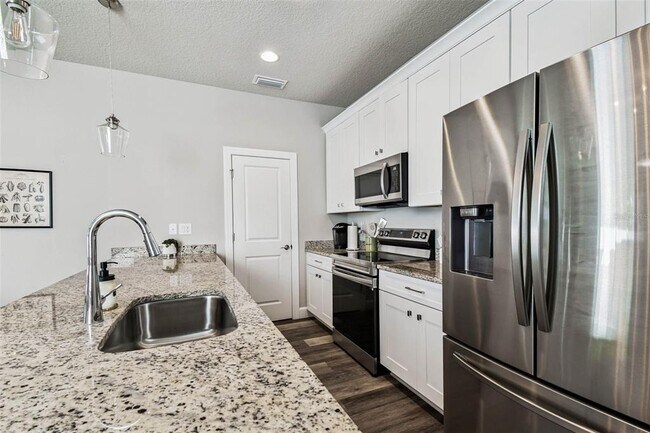 Building Photo - 3902 W Everett Ave