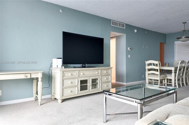 Building Photo - 3000 S Ocean Dr