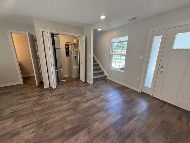 Building Photo - 211 Terrace Dr