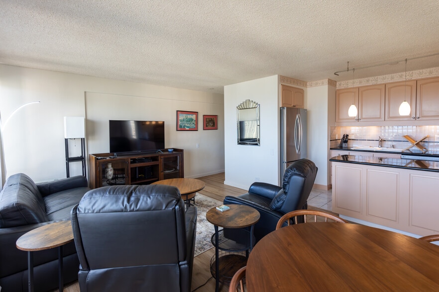 Building Photo - 1778 Ala Moana Blvd