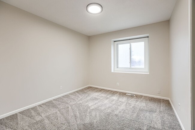 Building Photo - 7926 Primrose Ct