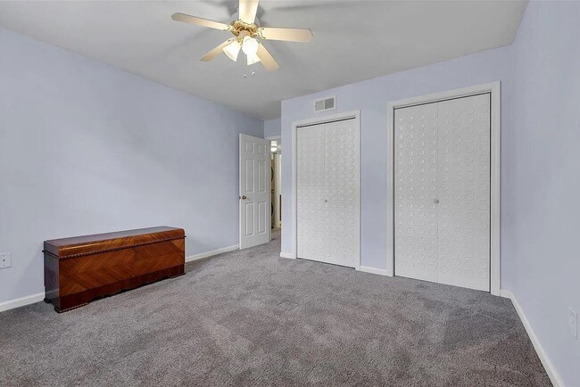 Building Photo - 5260 Crossbow Cir