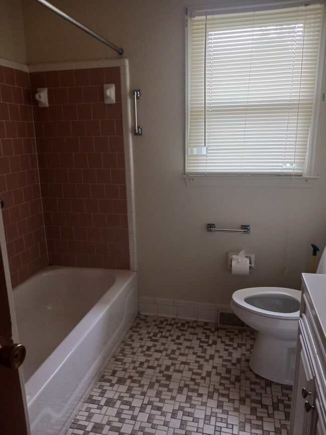 Building Photo - 153 Winstead Dr
