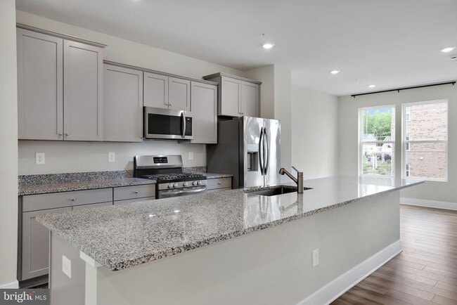 Building Photo - 2782 Bridgewater Dr